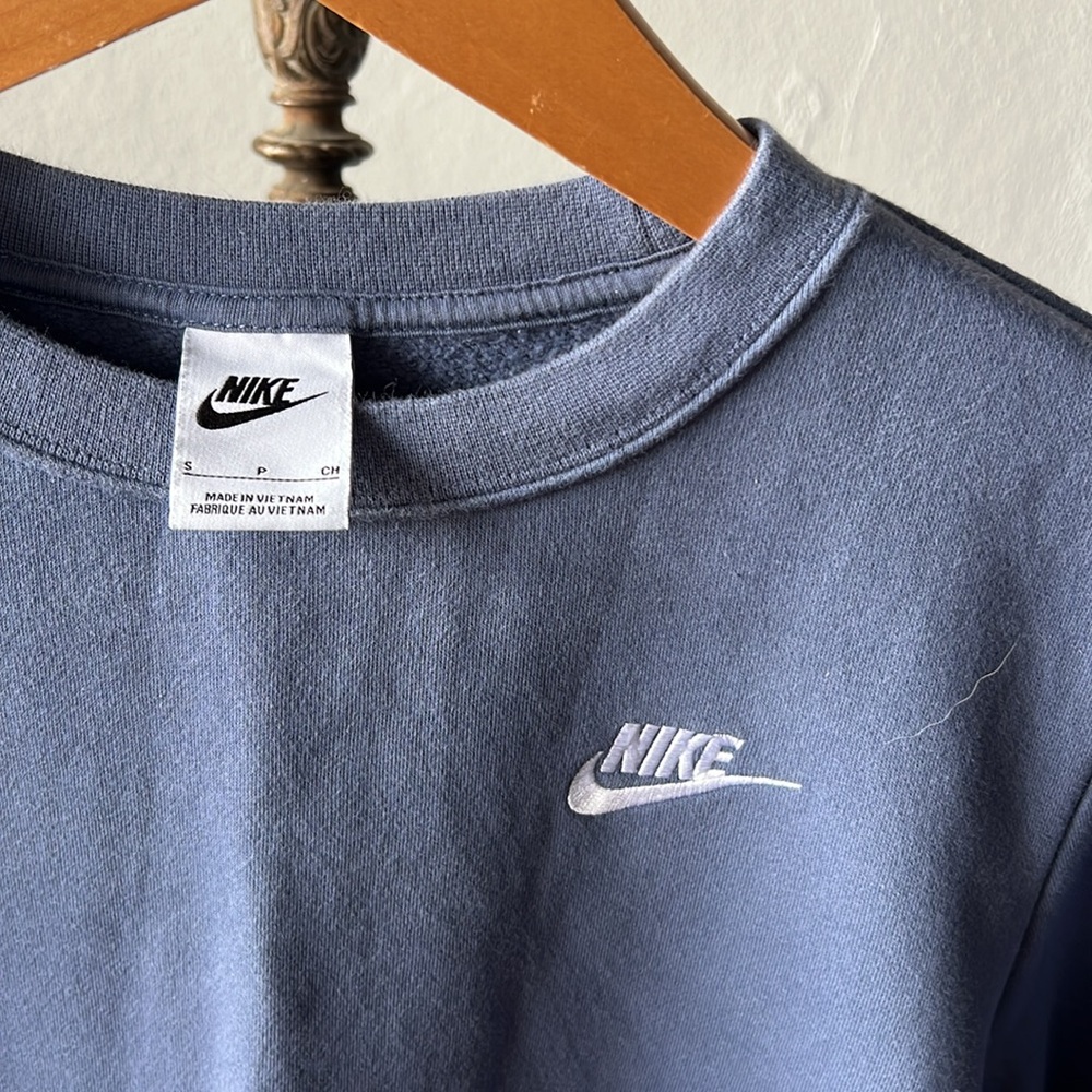 Nike Crewneck Sweatshirt Womens Small - Picture 2 of 3